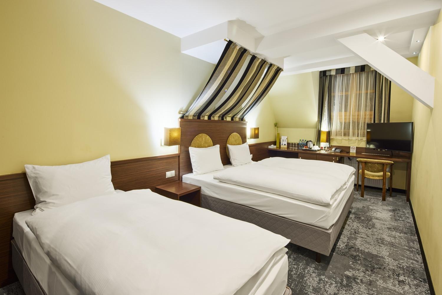 Hotel Na Polboru Серадз Экстерьер фото