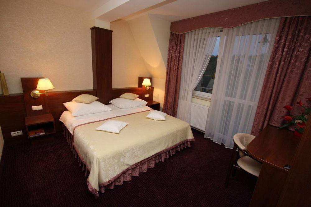 Hotel Na Polboru Серадз Экстерьер фото